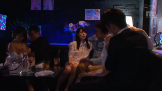 Phim sex địt nhân viên phòng hát Shoko Takahashi